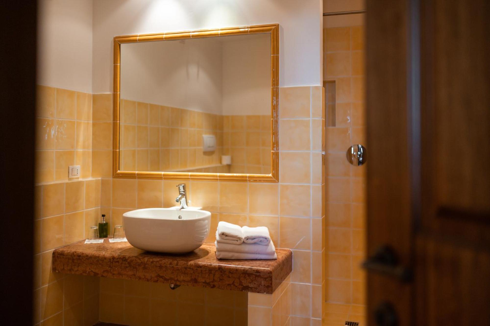 Poggio Antico Apartment Monte San Vito Bilik gambar